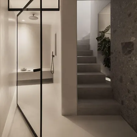 Vora Imerovigli (Santorini)