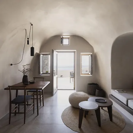 Vora Konukevi Imerovigli (Santorini)