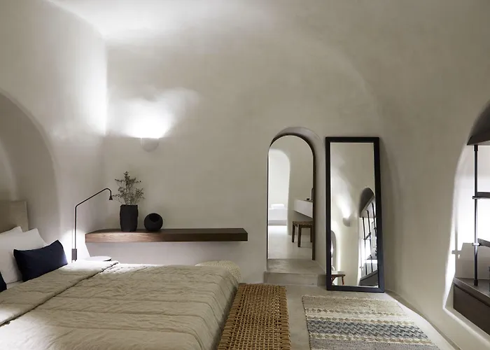 Vora 4* Imerovigli (Santorini)