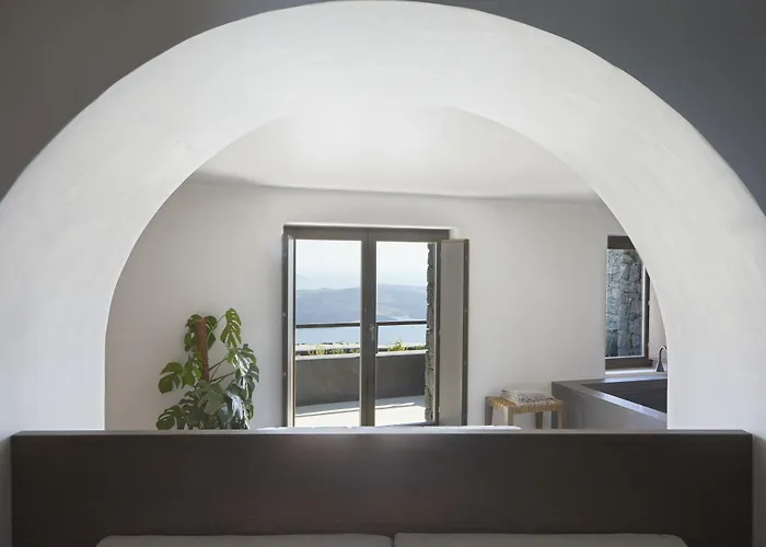 Vora Imerovigli (Santorini)