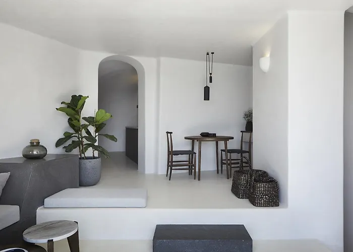 Vora 4* Imerovigli (Santorini)